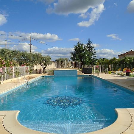 Gite Les Feuilles De Chene Villa Карпентра Екстериор снимка