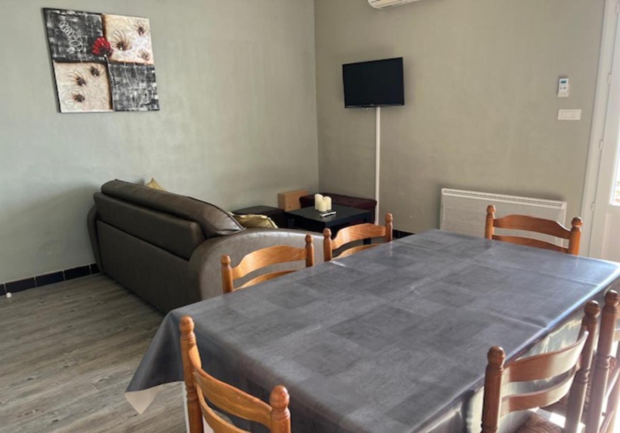 Gite Les Feuilles De Chene Villa Карпентра Екстериор снимка
