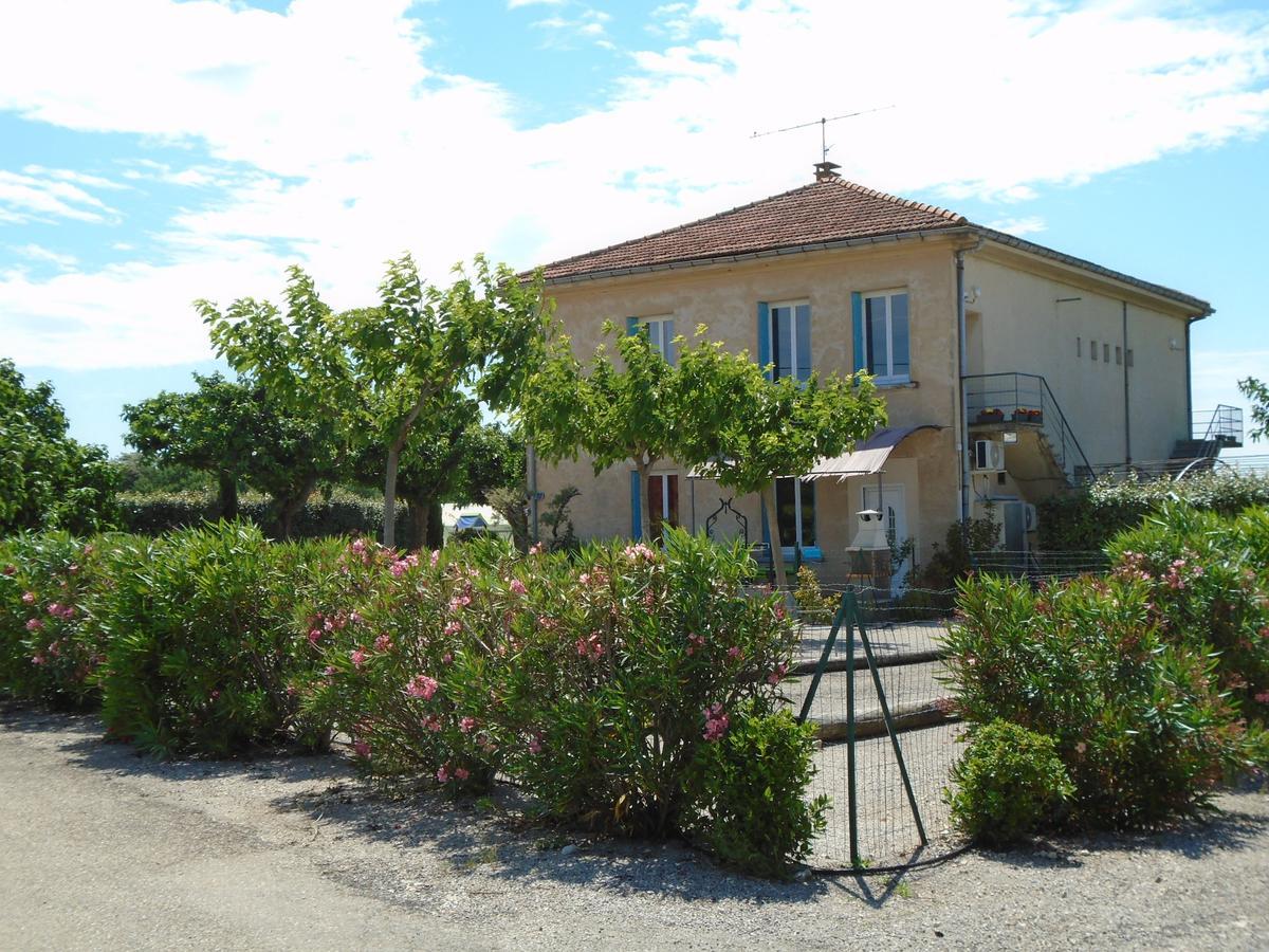 Gite Les Feuilles De Chene Villa Карпентра Екстериор снимка